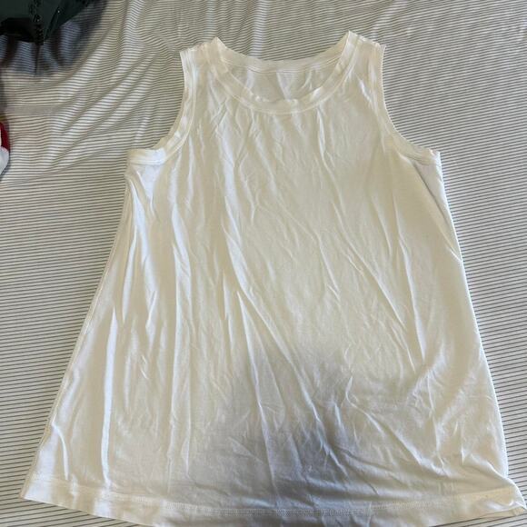 Lululemon white tank - Picture 1 of 3